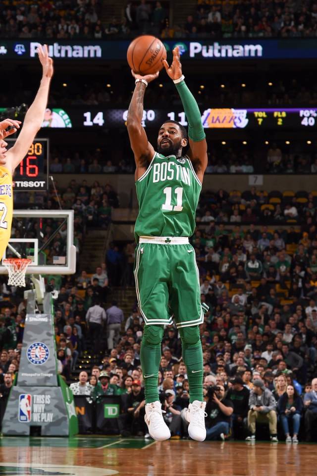 17岁273天，卡尔是拜仁队史德甲单场传射建功最年轻的球员（17岁273天，卡尔刷新拜仁队史德甲单场传射最年轻纪录）