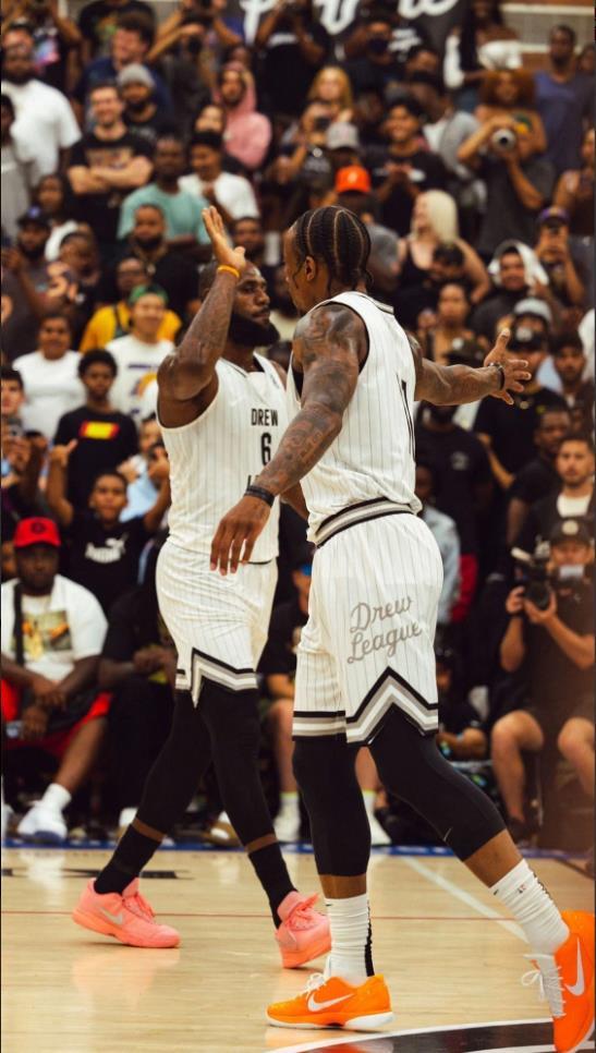 巴蒂：没有什么能永垂不朽，能享受梅西的足球这么久已足够幸运（巴蒂：世上没有永恒，能长久欣赏梅西的足球已是幸运）