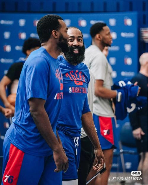 比朔夫：对选择拜仁仍然充满信心，相信自己会在这里站稳脚跟（比朔夫：坚信加盟拜仁选得对，相信能在这里立足）