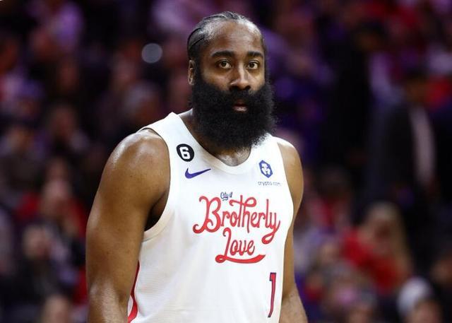 NBA精彩回放：勇士绝杀太阳,（重温NBA高光瞬间：勇士压哨击败太阳）