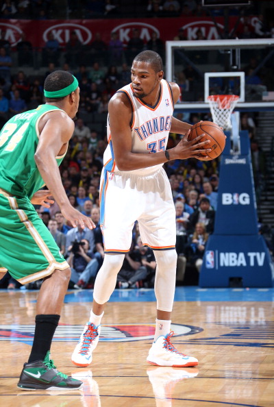 半场战报：本菲卡1-0那不勒斯，里奥斯建功（半场：本菲卡1-0领先那不勒斯，里奥斯破门）