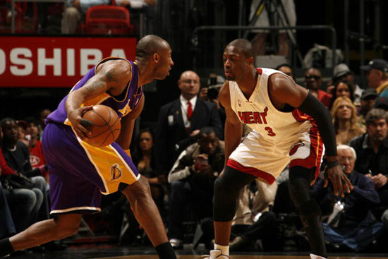 库乔：伊斯科是个非常积极的领袖；贝蒂斯的战术很重视边锋（库乔：伊斯科是位极具进取心的领袖，贝蒂斯战术强调边锋）