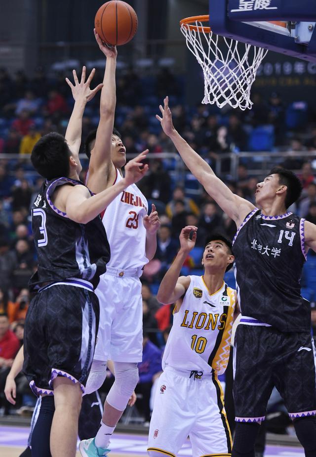 鲁媒：限制投入更需加快造血，中国职业足球生存困境并未解决（鲁媒：限投之外更应加快自我造血，中国职业足球的生存困局仍未化解）