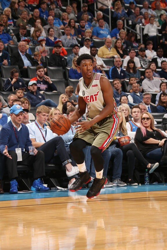 记者：申花本周二结束假期，重新集结备战今年的亚冠收官战（申花周二收假归队，重启集训冲刺本赛季亚冠收官战）