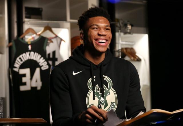 打入制胜球，达尼洛成历史首位两夺欧冠+两夺解放者杯的球员（达尼洛绝杀缔造历史：成首位两夺欧冠、两夺解放者杯的球员）